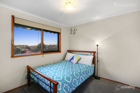 31 Struan Ave, Mooroolbark, VIC 3138