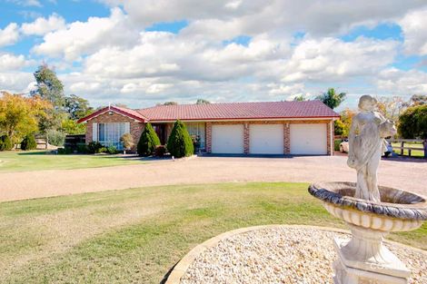 14 Gordon Pl, Windsor Downs, NSW 2756