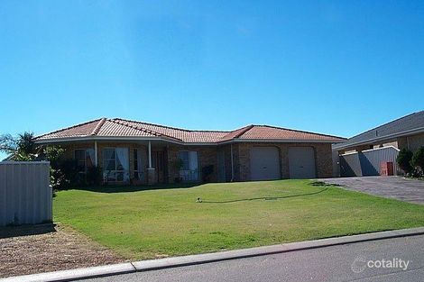 3 Allender Pl, Wandina, WA 6530