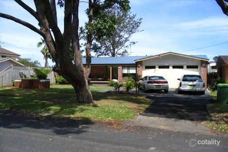 25 Dillon Rd, Wamberal, NSW 2260