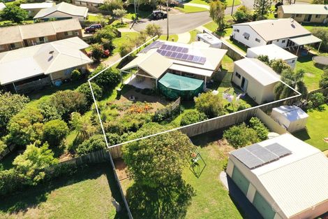 Property photo of 3 Crystal Court Elliott Heads QLD 4670