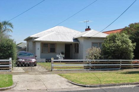 5 Wattle Gr, Seaholme, VIC 3018