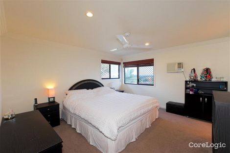 Property photo of 15 Tamarind Place Stretton QLD 4116