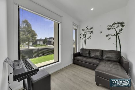Property photo of 218 Highlander Drive Craigieburn VIC 3064