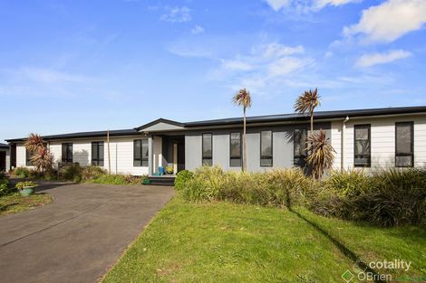 9 Matthew Ct, Cowes, VIC 3922