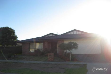 28 Glenbruar Dr, Hillside, VIC 3037