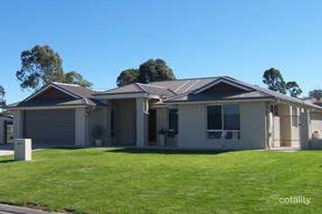 6 Jacaranda Ct, Westbrook, QLD 4350