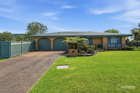 2 Finch Cres, Coffs Harbour, NSW 2450