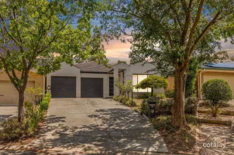 Property photo of 18 Gunyan Place Ngunnawal ACT 2913