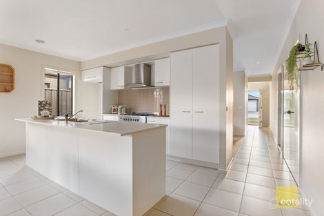 Property photo of 7 Elverson Way Wyndham Vale VIC 3024