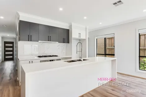 Property photo of 40 Scandia Drive Mickleham VIC 3064