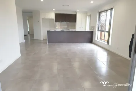 Property photo of 110 Brookbent Road Pallara QLD 4110