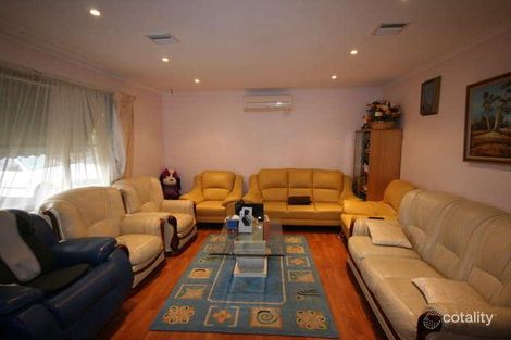 10 Wyvern Walk, Kings Park, VIC 3021