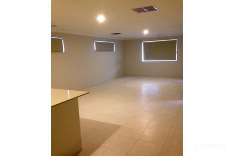 Property photo of 1 Opal Street Cobblebank VIC 3338
