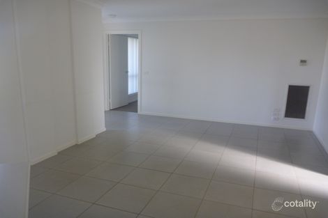 Property photo of 24 Hudson Drive Lloyd NSW 2650