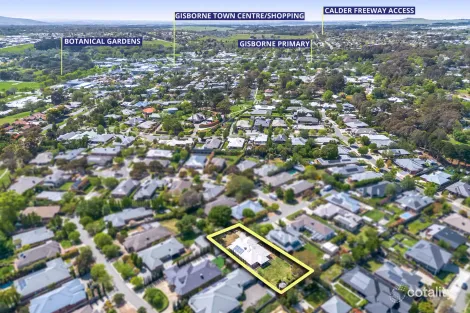 Property photo of 13 Pearce Court Gisborne VIC 3437