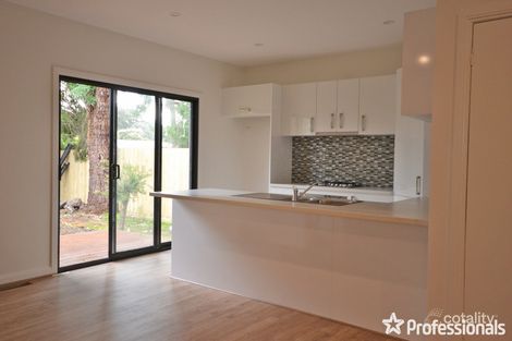 43 Liverpool Rd, Kilsyth, VIC 3137