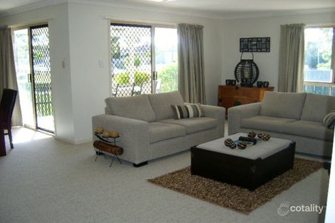 2/161 Whiting St, Labrador, QLD 4215