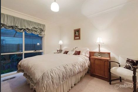 Property photo of 52 Oswin Street Kew East VIC 3102
