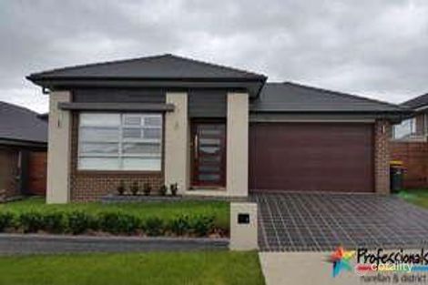 5 Ekins St, Oran Park, NSW 2570