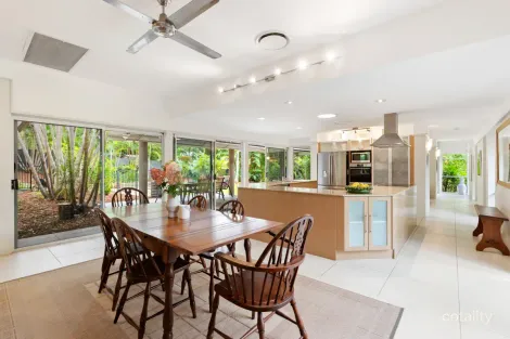 Property photo of 2 Pipers Point Robina QLD 4226