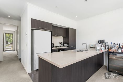 Property photo of 8 Beaurepaire Parade Footscray VIC 3011