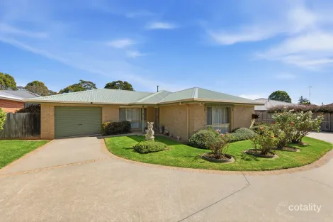 Property photo of 3/165 Princes Way Drouin VIC 3818