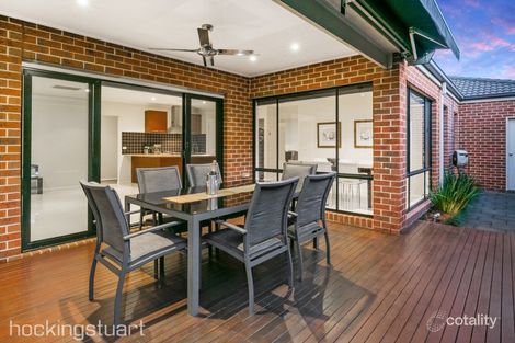 Property photo of 4 Evergreen Court Cranbourne North VIC 3977