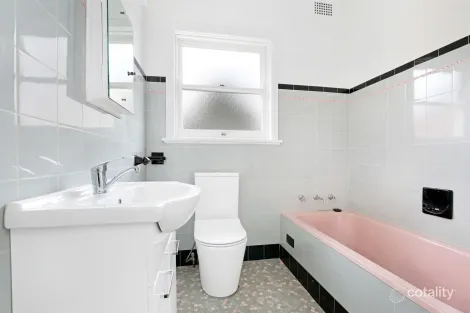 Property photo of 4 Cordeaux Road Figtree NSW 2525