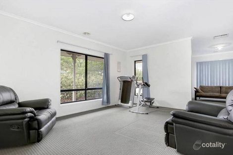 Property photo of 20 Dalwhinnie Crescent Craigieburn VIC 3064