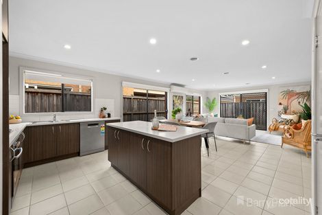 Property photo of 27 Cranbrook Circuit Officer VIC 3809