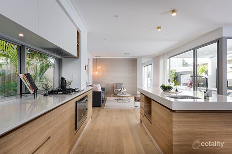 2 Chetwynd Way, Booragoon, WA 6154