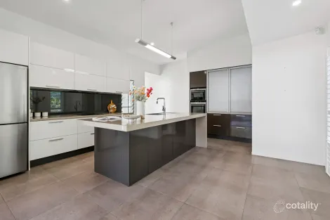 Property photo of 16 Breakers Way Korora NSW 2450