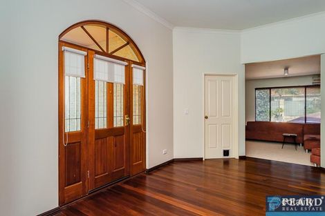Property photo of 2 Pembroke Court Warnbro WA 6169