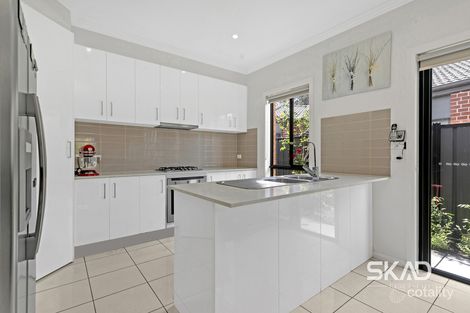 Property photo of 16 Steadman Way Wollert VIC 3750