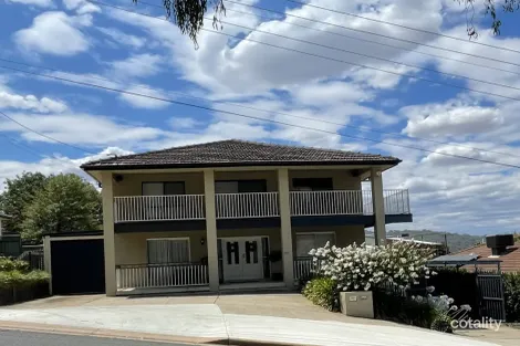 708 Pearsall St, Hamilton Valley, NSW 2641