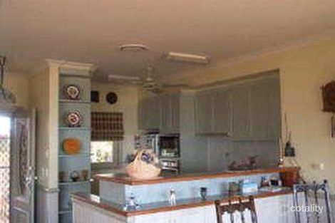 Property photo of 8 Bayside Drive Beachmere QLD 4510