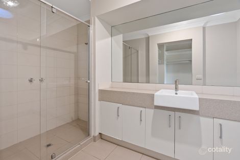 Property photo of 32 Harry Vallence Drive Maddingley VIC 3340