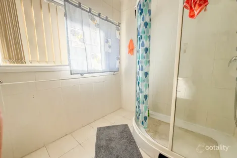 Property photo of 92 William Street Young NSW 2594