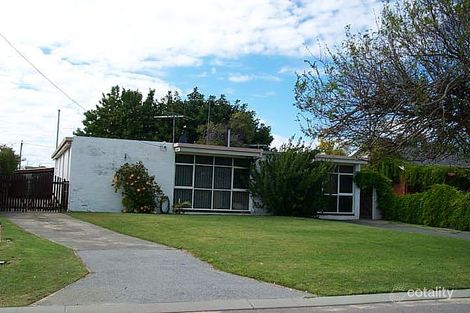 Property photo of 8 Aquila Close Rockingham WA 6168