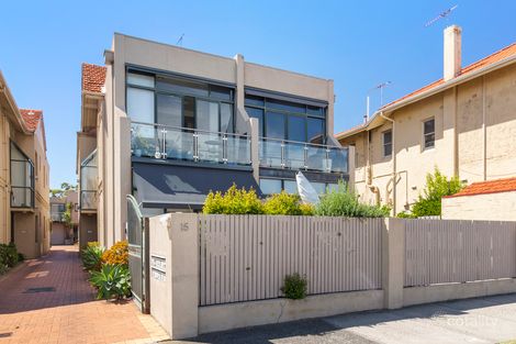 3/14-15 Marine Pde, St Kilda, VIC 3182