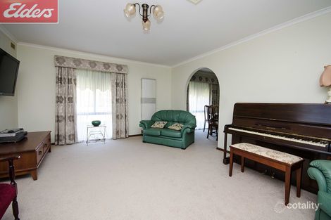 Property photo of 5 Garnet Circuit West Wodonga VIC 3690