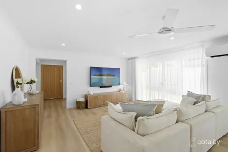 Property photo of 3 Picabeen Close Robina QLD 4226