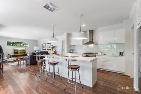 Property photo of 10 Hampshire Place Strathfieldsaye VIC 3551