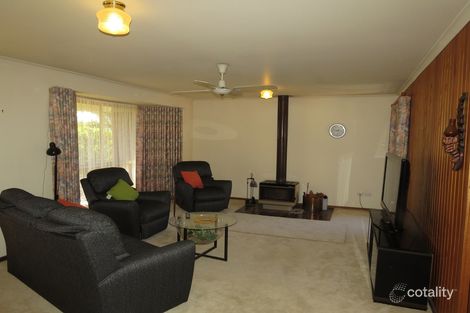 Property photo of 4 Bowler Street Lakes Entrance VIC 3909