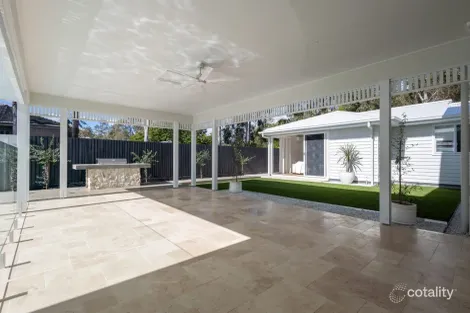 Property photo of 29 Oasis Court Fig Tree Pocket QLD 4069