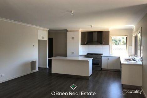 Property photo of 5/19 Elizabeth Street Cranbourne North VIC 3977