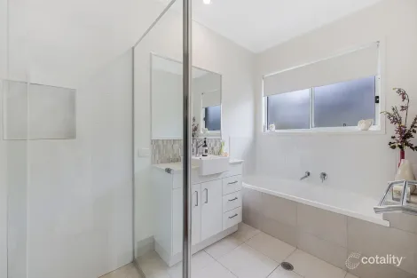 Property photo of 33 Paynter Park Drive Woombye QLD 4559