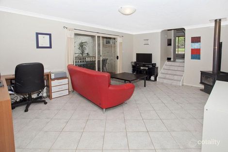 Property photo of 13 Newing Circuit Kiama Downs NSW 2533