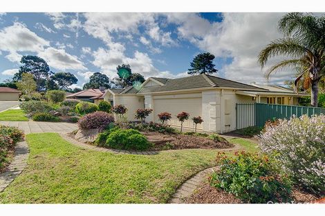 Property photo of 11 Glen Eyre Court Aberfoyle Park SA 5159